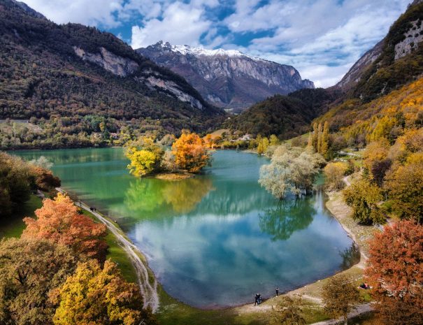 Lago di Tenno autunno
